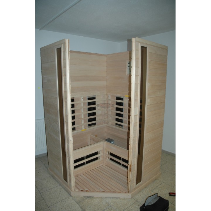 Infračervená sauna EXCLUSIVE THREE B / kanadská borovice 130x130x200cm pro 3 osoby
